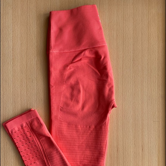 SOLD ♥️Gymshark Leggings S Coral 23” - Picture 11 of 14